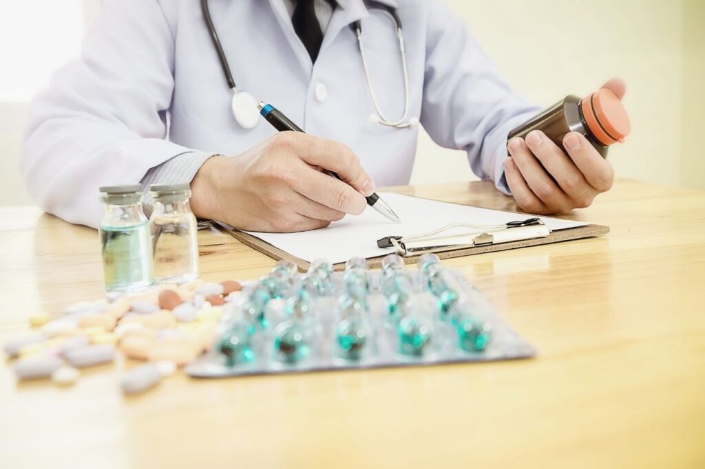 Current prescriptions and medications for medical treatment in Vietnam